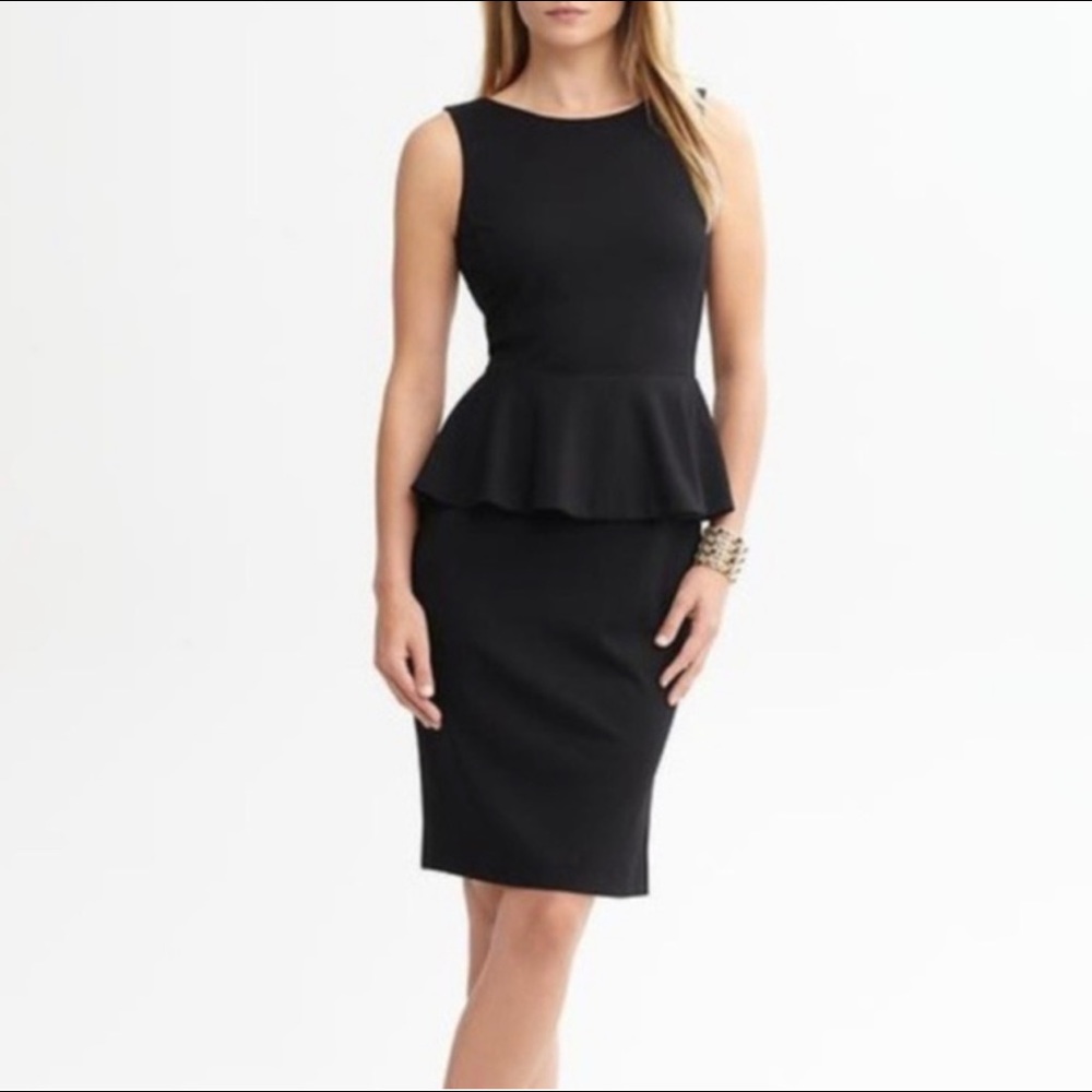 Banana Republic peplum dress
Size: 10 Banana Republic